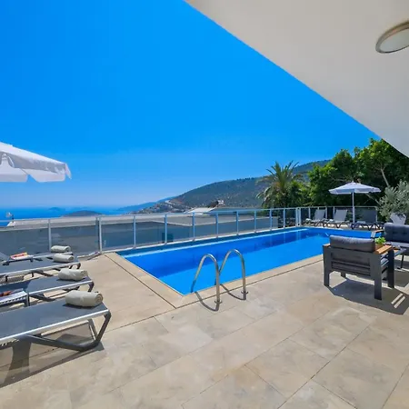 Lumiere Villas 3